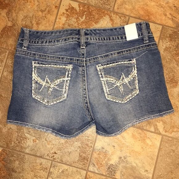 Maurices Jean Shorts  - Picture 5 of 5